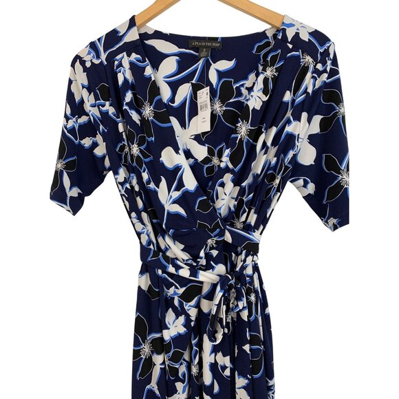 A Pea In The Pod Floral Maternity Wrap Dress Size M Blue Jersey 70508 8041 - Picture 9 of 11